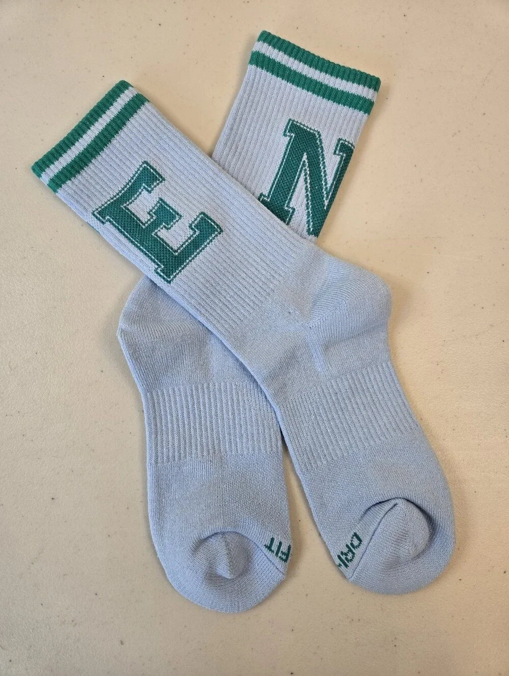 NWoT Nike 2 Pair Retro Crew Socks Green Gray - Picture 3 of 6